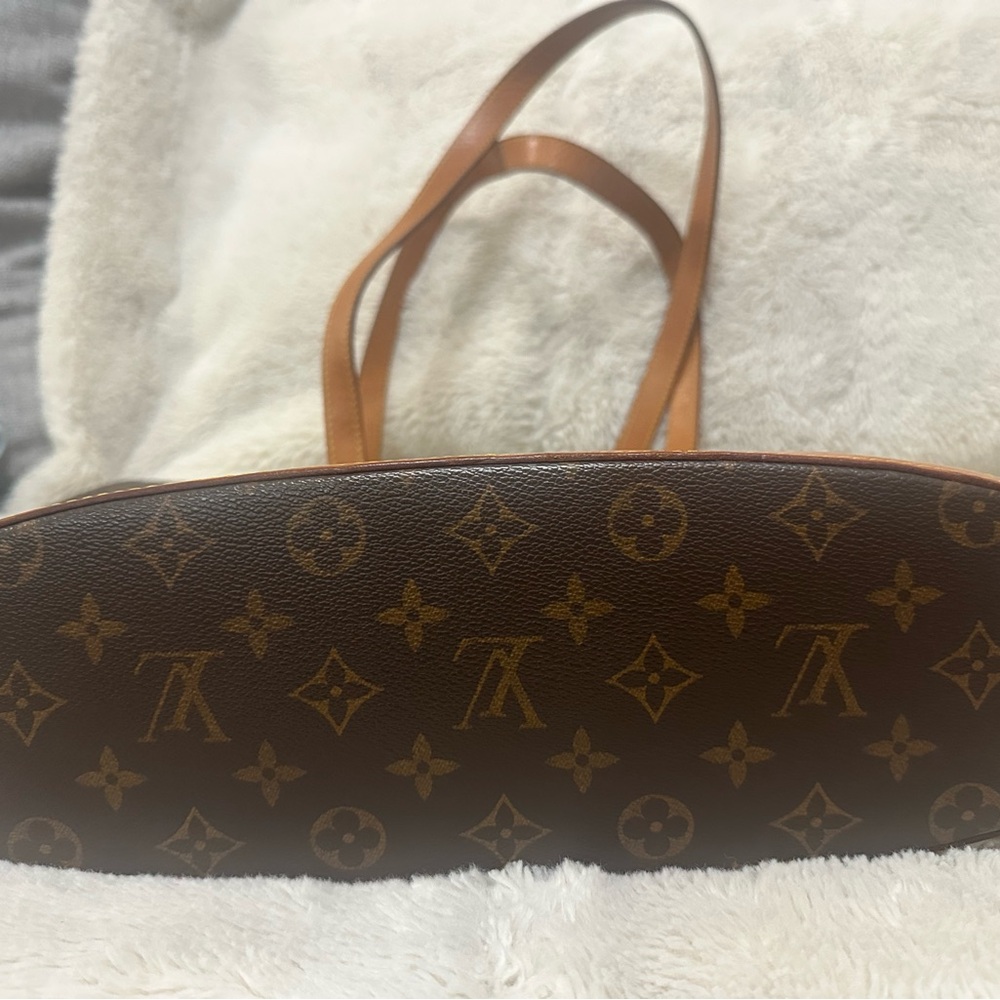 LOUIS VUITTON
LV Monogram Babylone - Picture 4 of 12